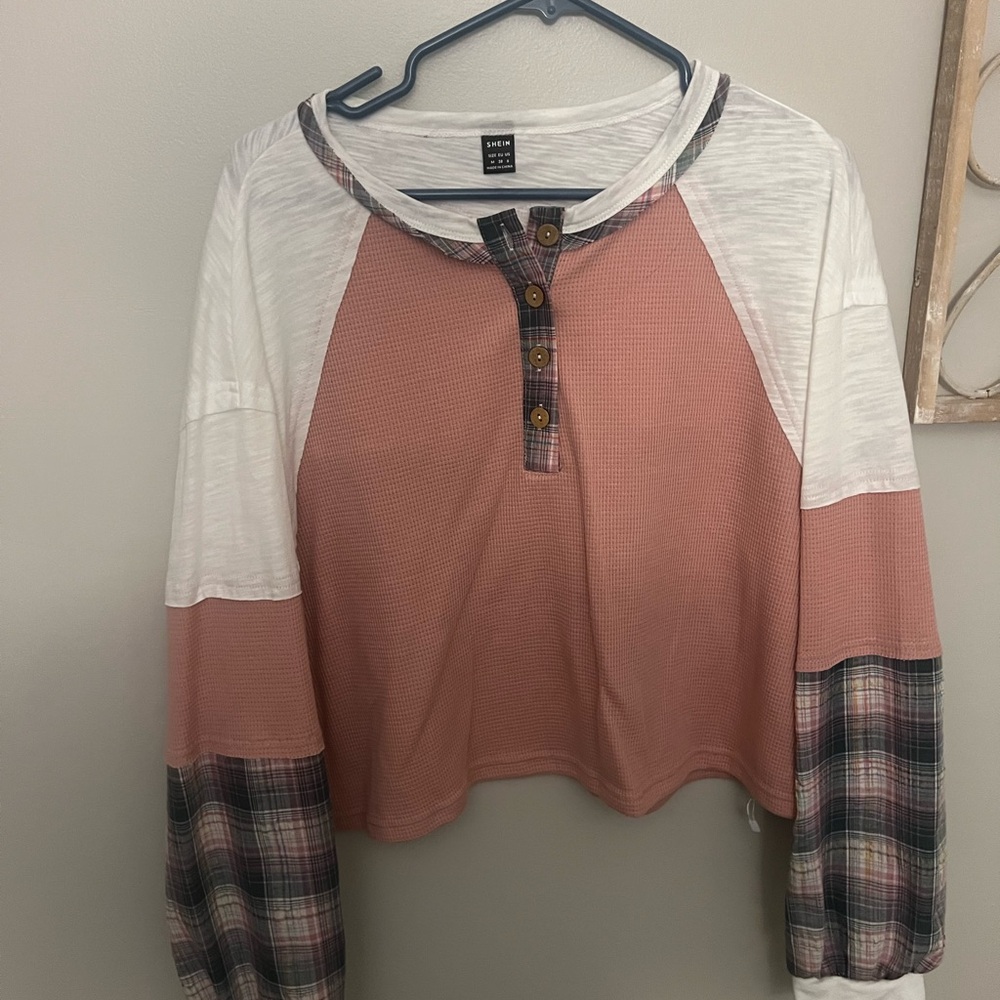 SHEIN Pink Raglan Crop Polo Tee